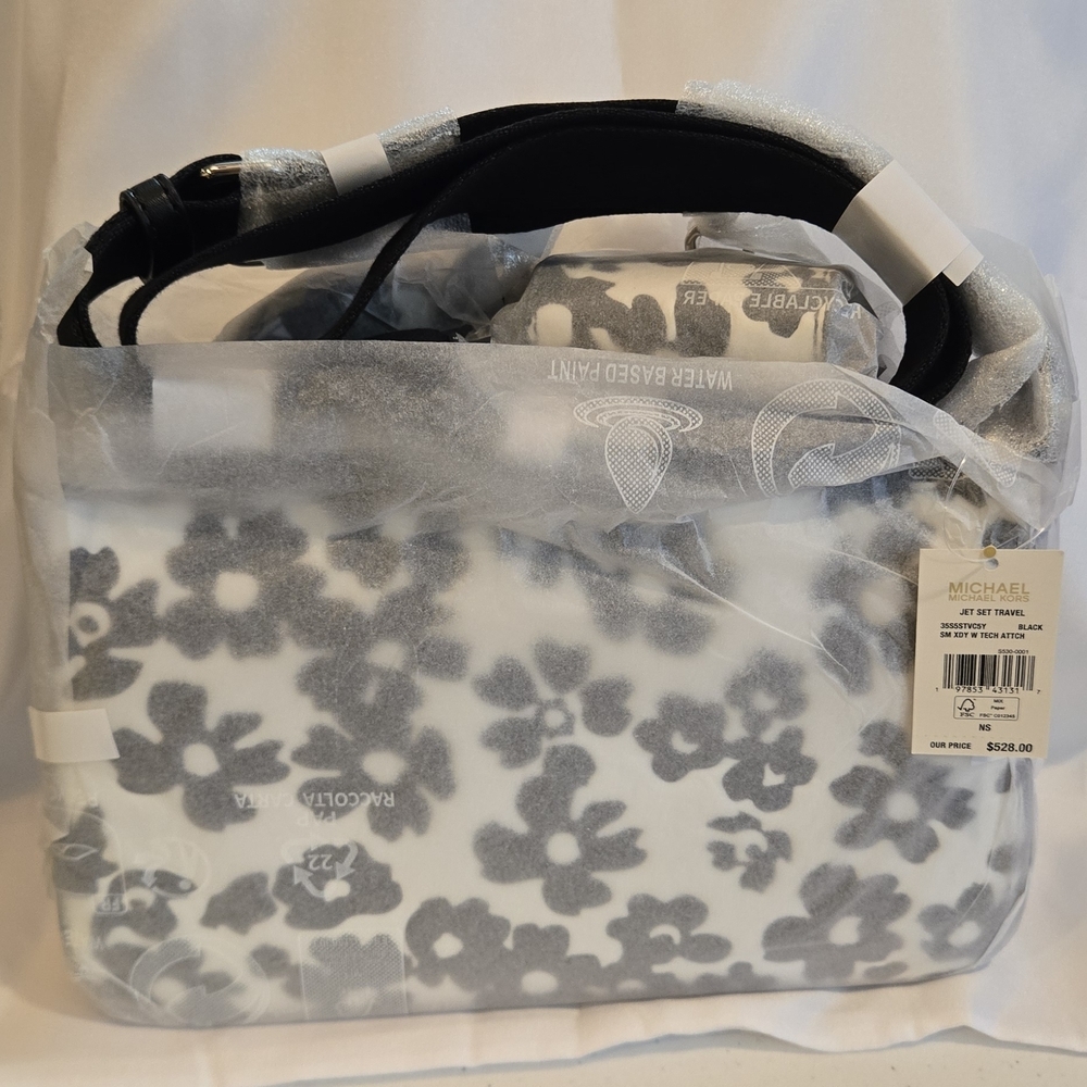 NWT Michael Kors Black and White Floral Shoulder/Crossbody Bag 10x6x3.5 - Picture 2 of 7